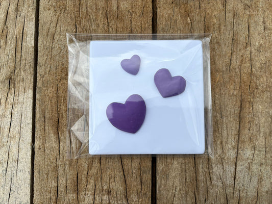 Tegeltje 10x10 cm met Klei β Triple hearts (Paars)