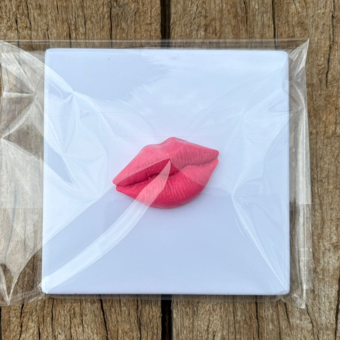 Tegeltje 10x10 cm met Klei – Lips (kissing) 💋